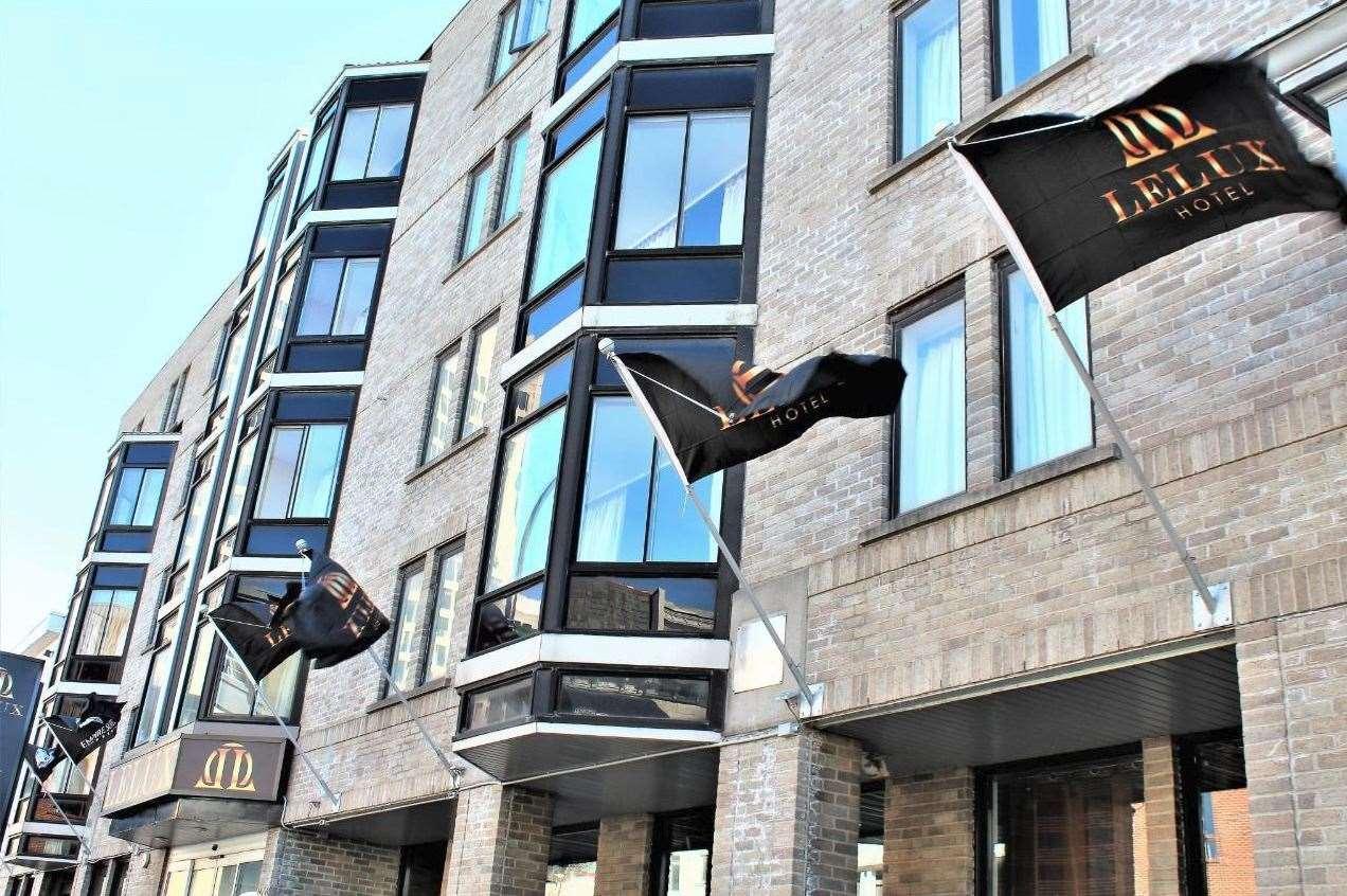 LELUX Hotel Montréal Buitenkant foto